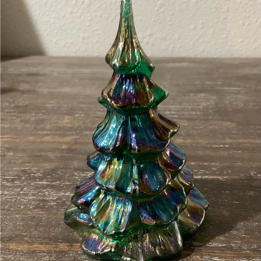 Fenton Iridescent Green Glass Art Tree